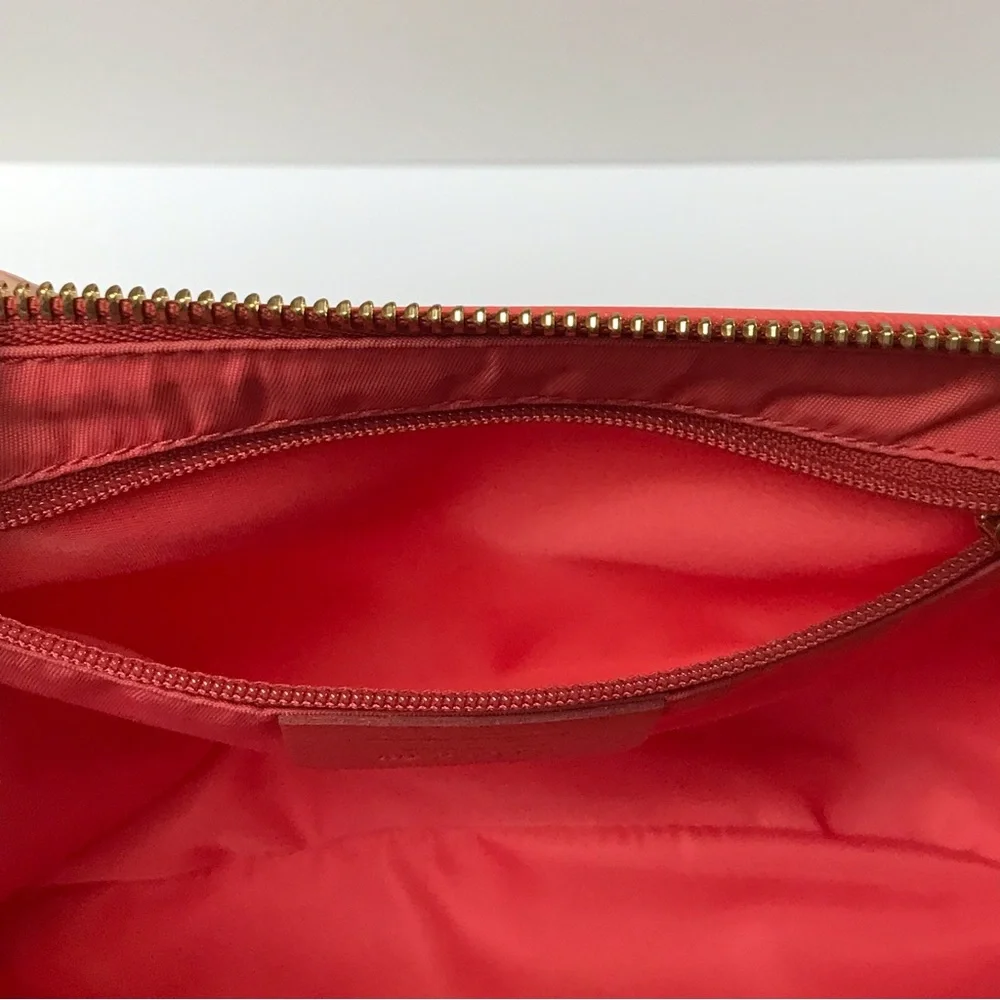 Salvatore Ferragamo Vara Ribbon Large Nylon Cosmetic Bag 😍